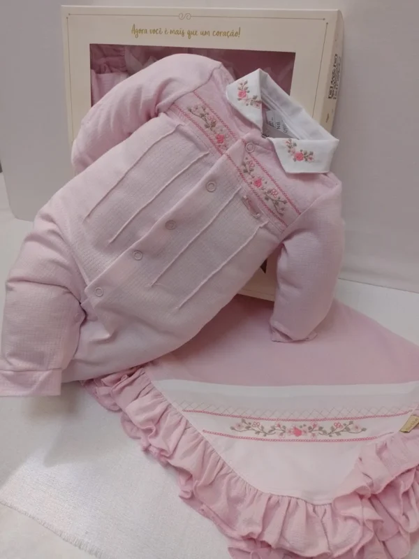15384- Saída Maternidade Bebê Menina Malha Bordado Paraiso- Rosa